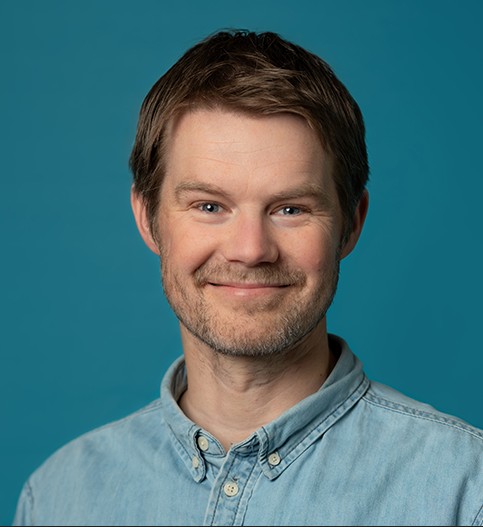 Bilde av en mann. Foto